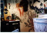 Geez, another picture of the treehouse with the walls visable.